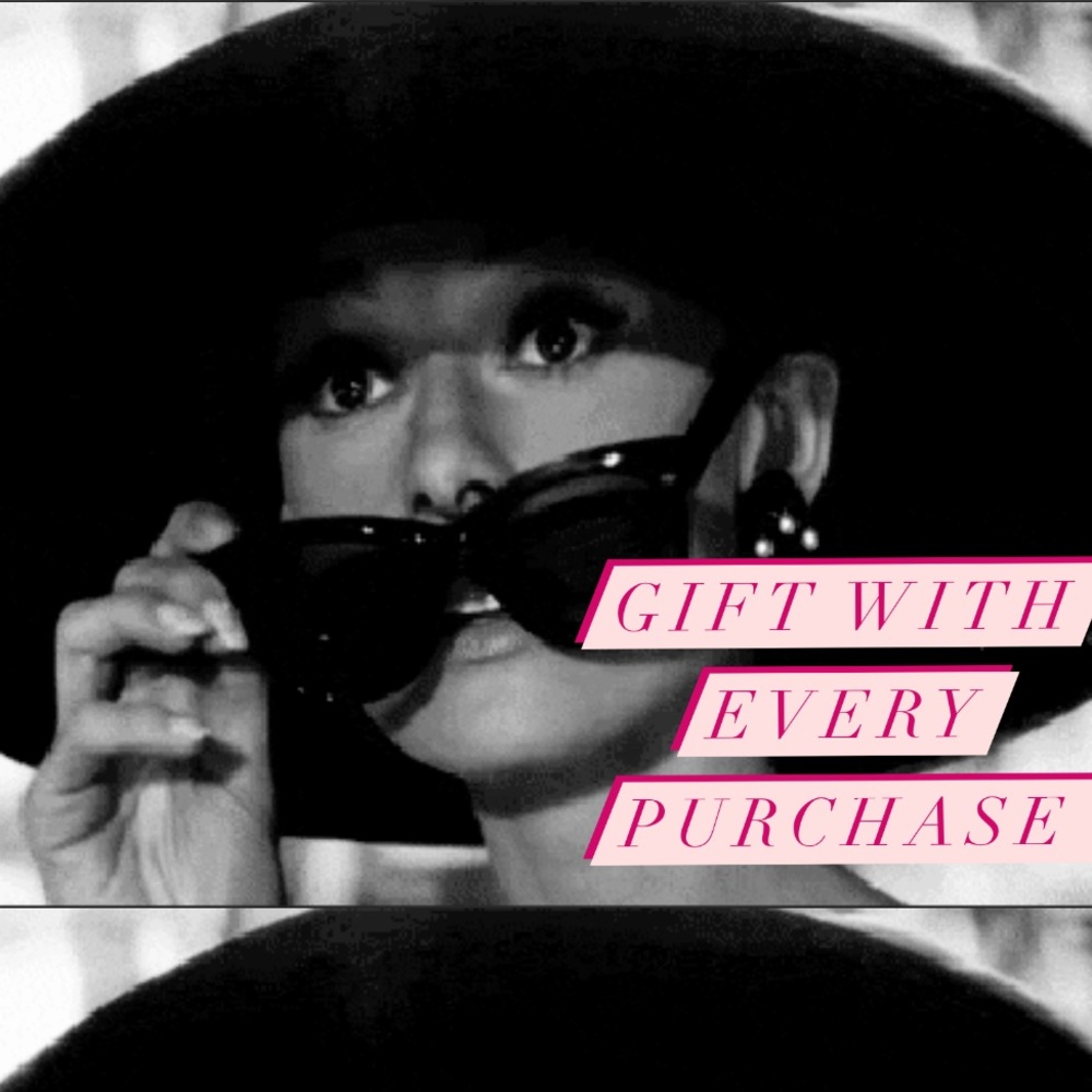 Gift with every purchase🎁🎁🎁